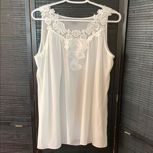 Valerie Stevens Flowy White Lace Blouse